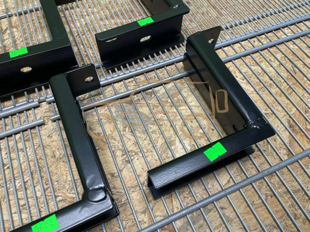 Mercedes-Benz G-Class W463 Footboard Mounting Set