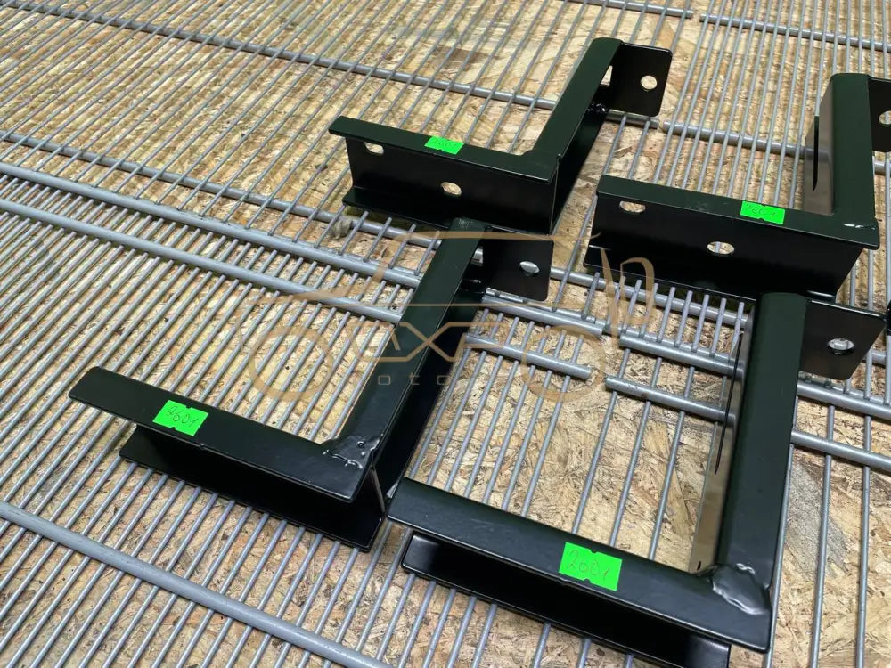 Mercedes-Benz G-Class W463 Footboard Mounting Set