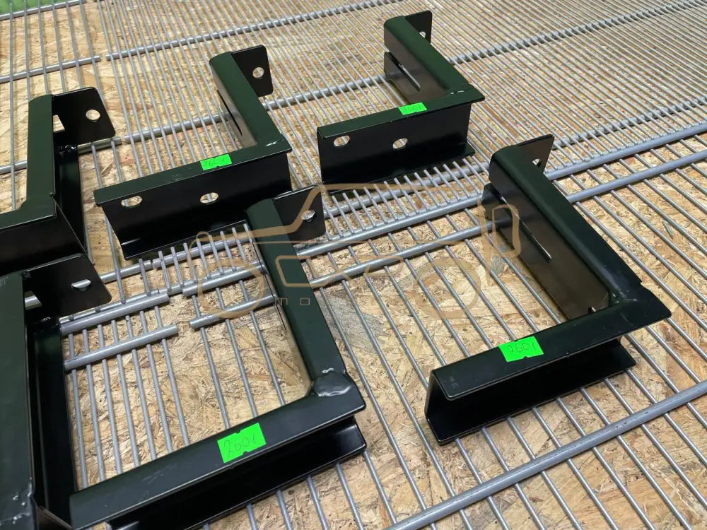 Mercedes-Benz G-Class W463 Footboard Mounting Set