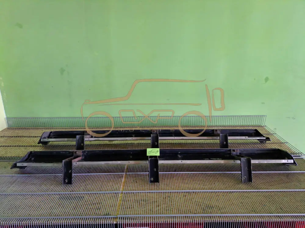 Mercedes-Benz G-Class W463 Footboard set stainless steel