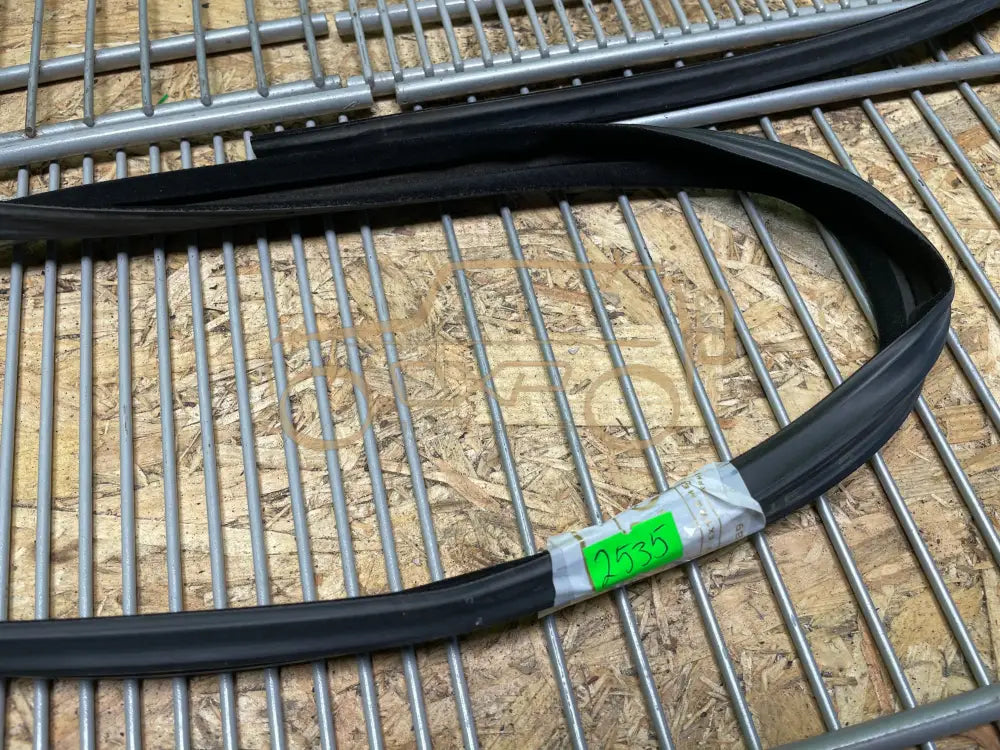 Mercedes-Benz G-Class W463 Front Door Glass Frame Seal