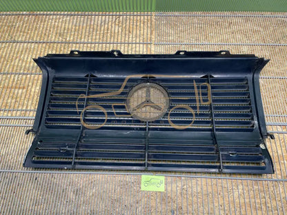 Mercedes-Benz G-Class W463 Front grill