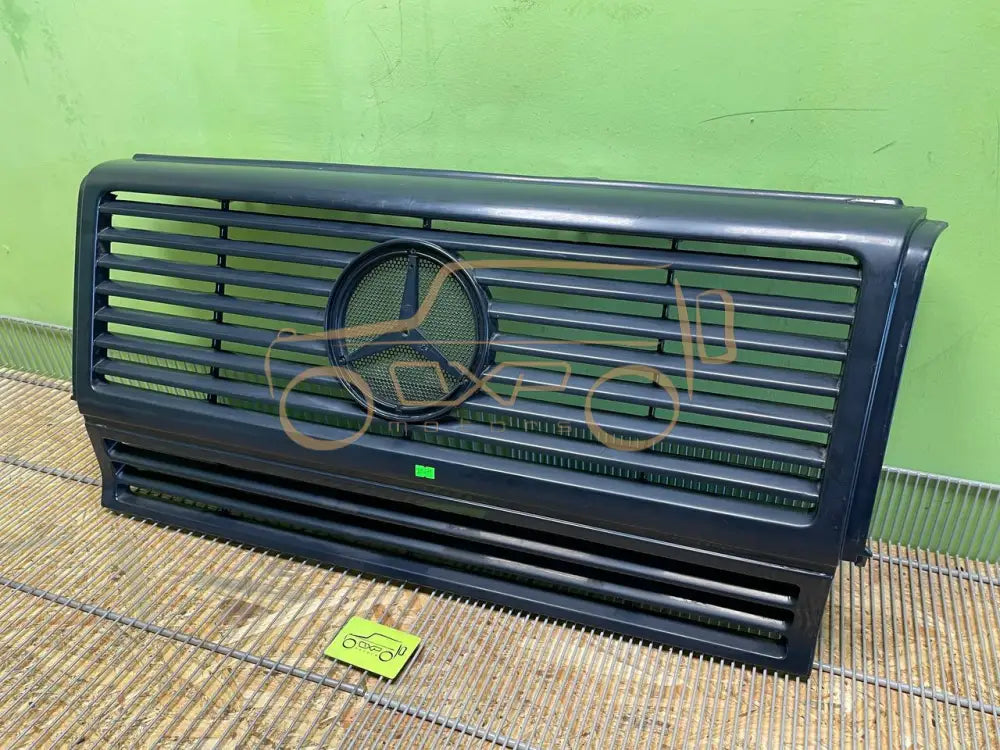 Mercedes-Benz G-Class W463 Front grill
