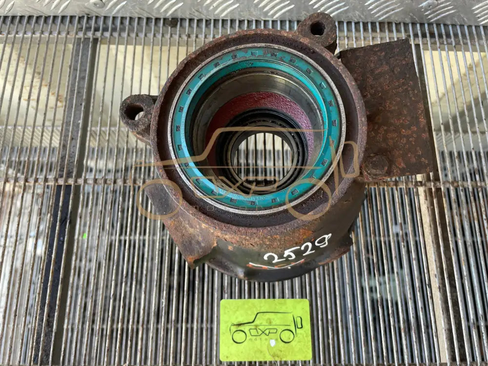 Mercedes-Benz G-Class W463 Front Left Axle Steering Knuckle