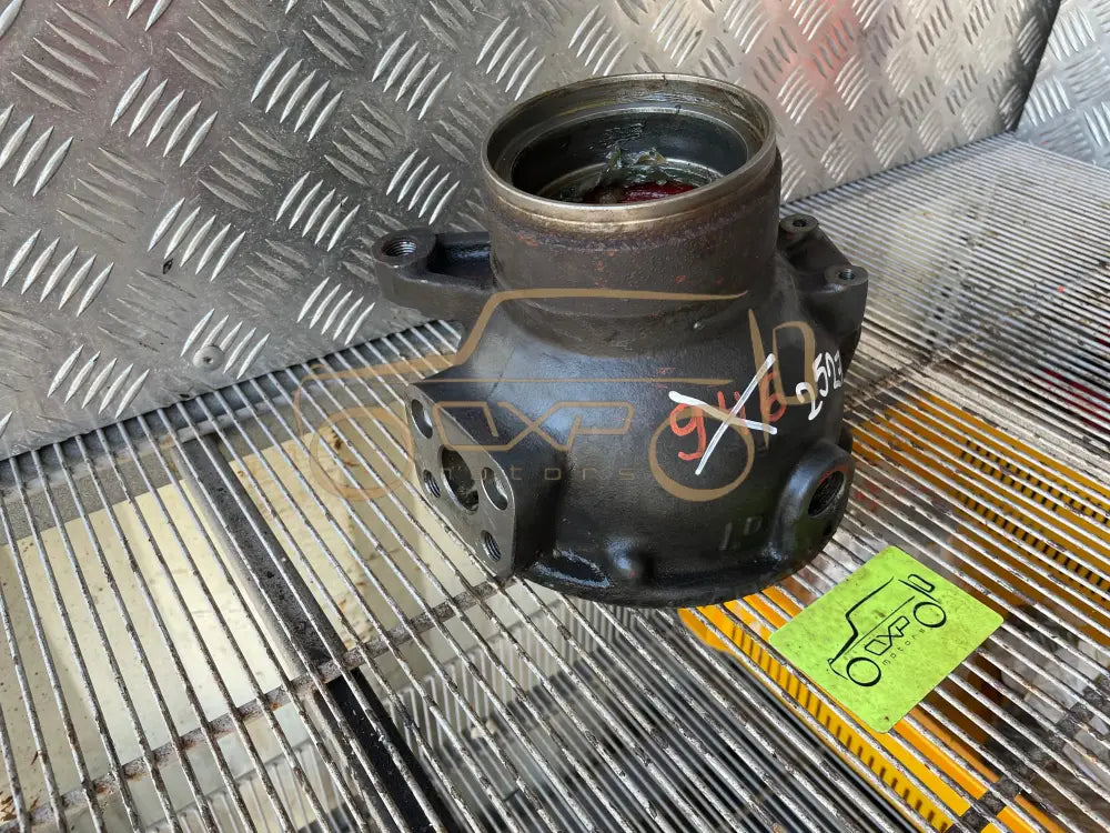 Mercedes-Benz G-Class W463 Front Left Axle Steering Knuckle
