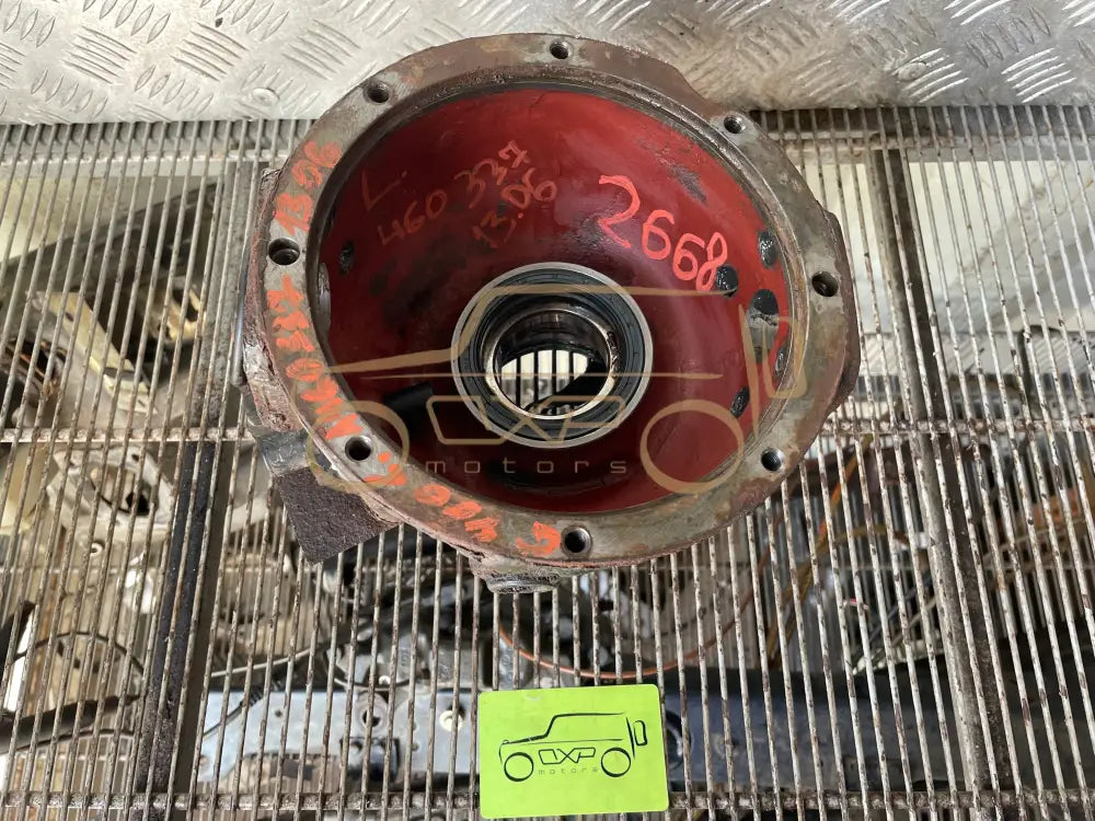 Mercedes-Benz G-Class W463 Front Left Axle Steering Knuckle