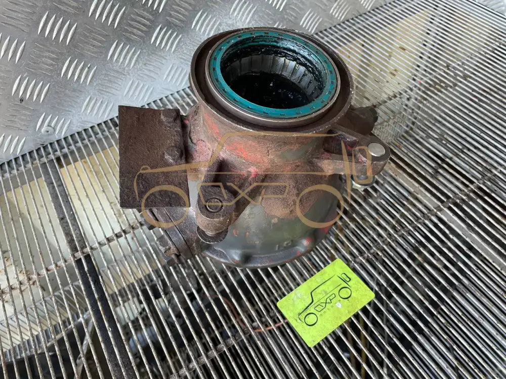 Mercedes-Benz G-Class W463 Front left axle steering knuckle - axle steering knuckle