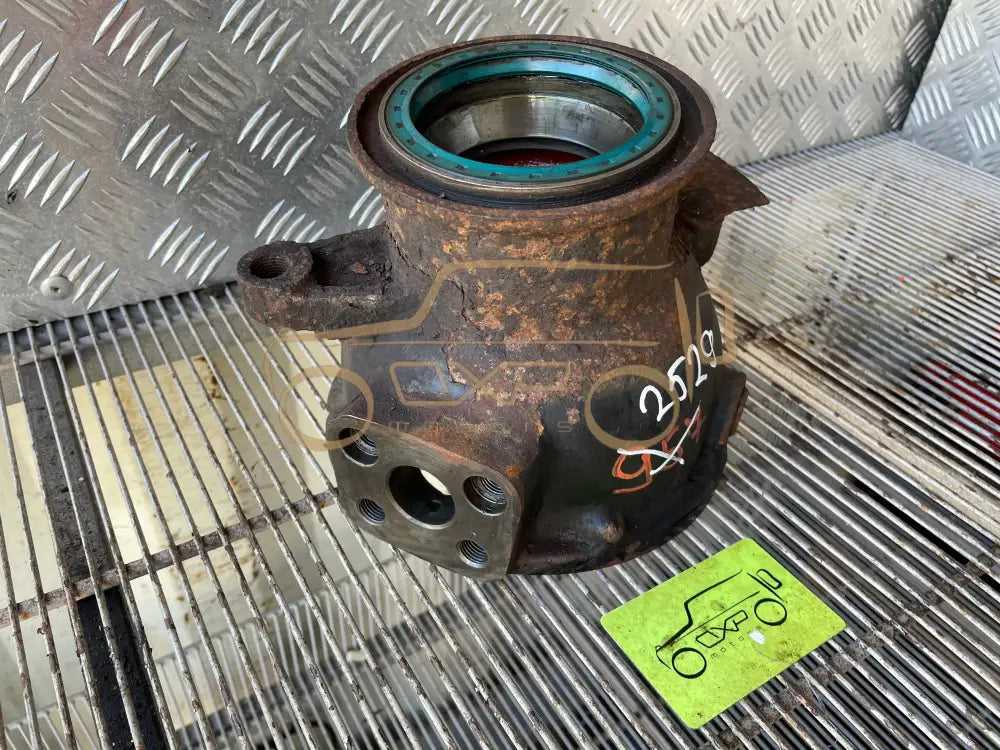 Mercedes-Benz G-Class W463 Front Left Axle Steering Knuckle