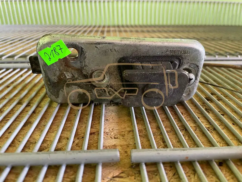 Mercedes-Benz G-Class W463 Front Left Door Lock