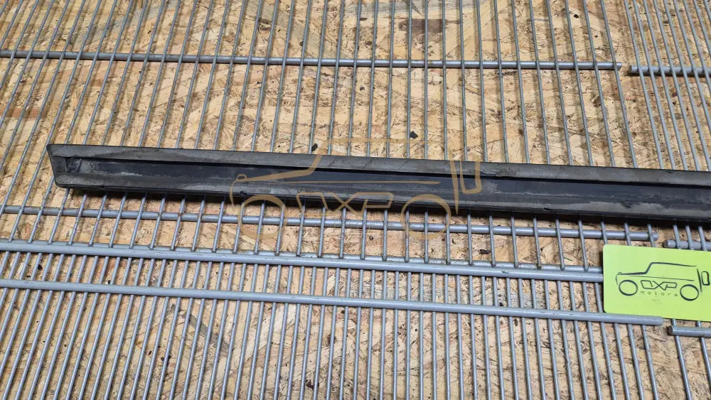 Mercedes-Benz G-Class W463 Front Left Fender Molding