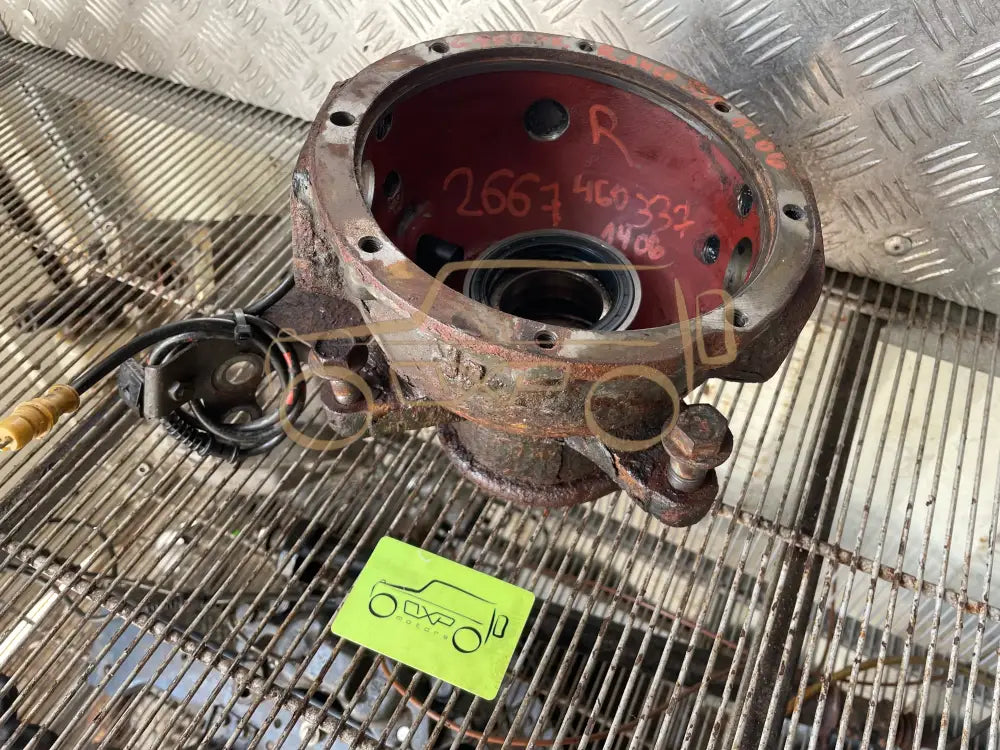 Mercedes-Benz G-Class W463 Front Right Axle Steering Knuckle