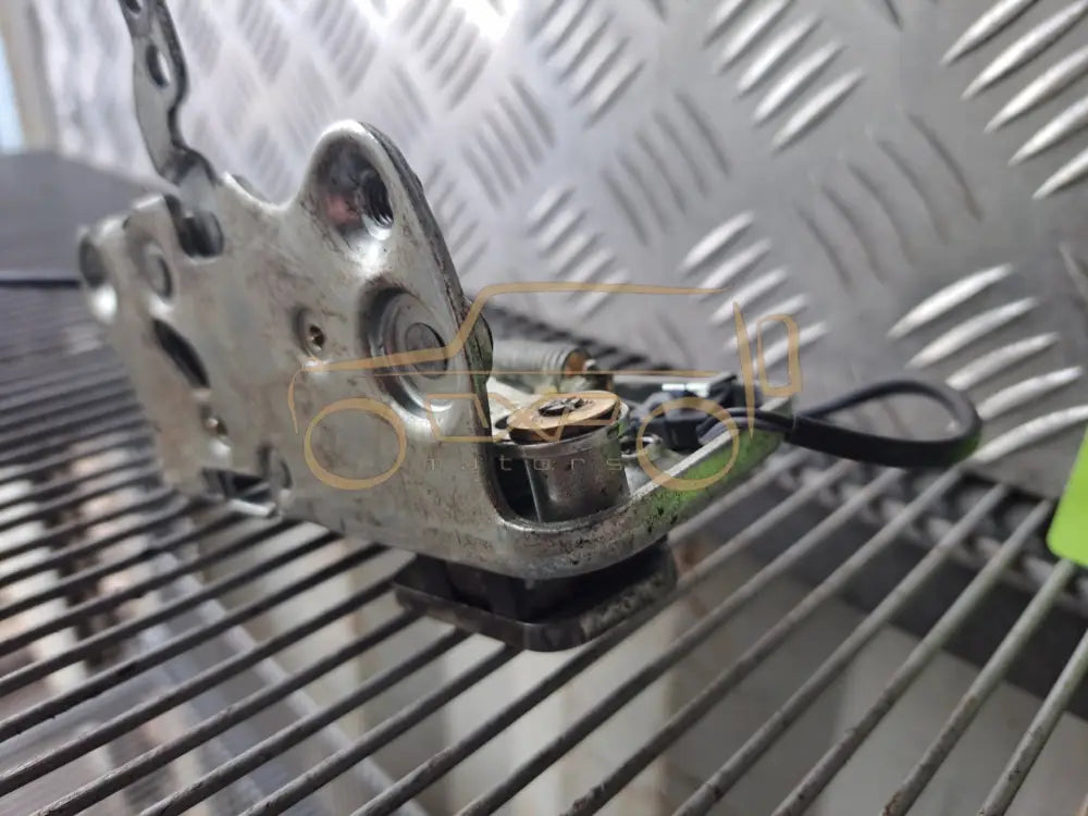 Mercedes-Benz G-Class W463 Front Right Door Lock
