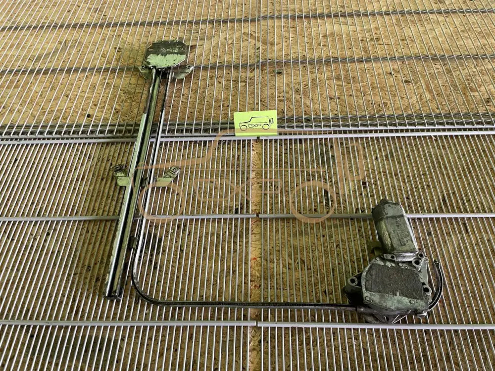 Mercedes-Benz G-Class W463 Front Right Window Regulator