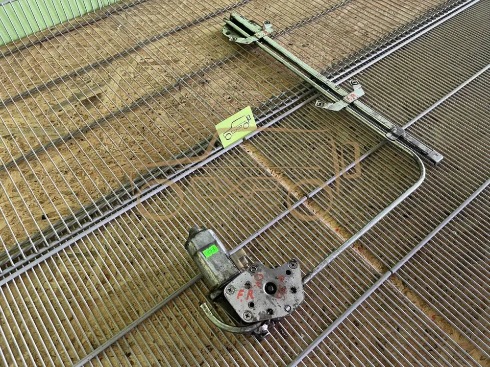 Mercedes-Benz G-Class W463 Front Right Window Regulator