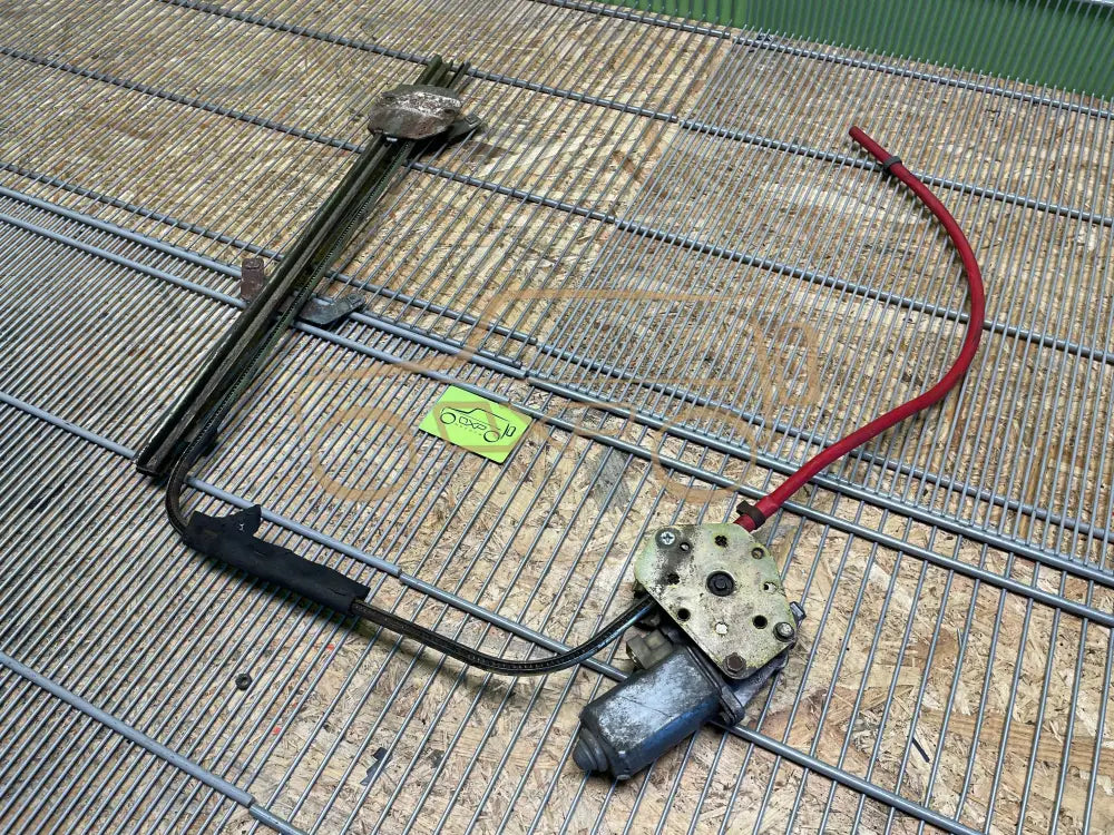 Mercedes-Benz G-Class W463 Front Right Window Regulator Up to 2000 year