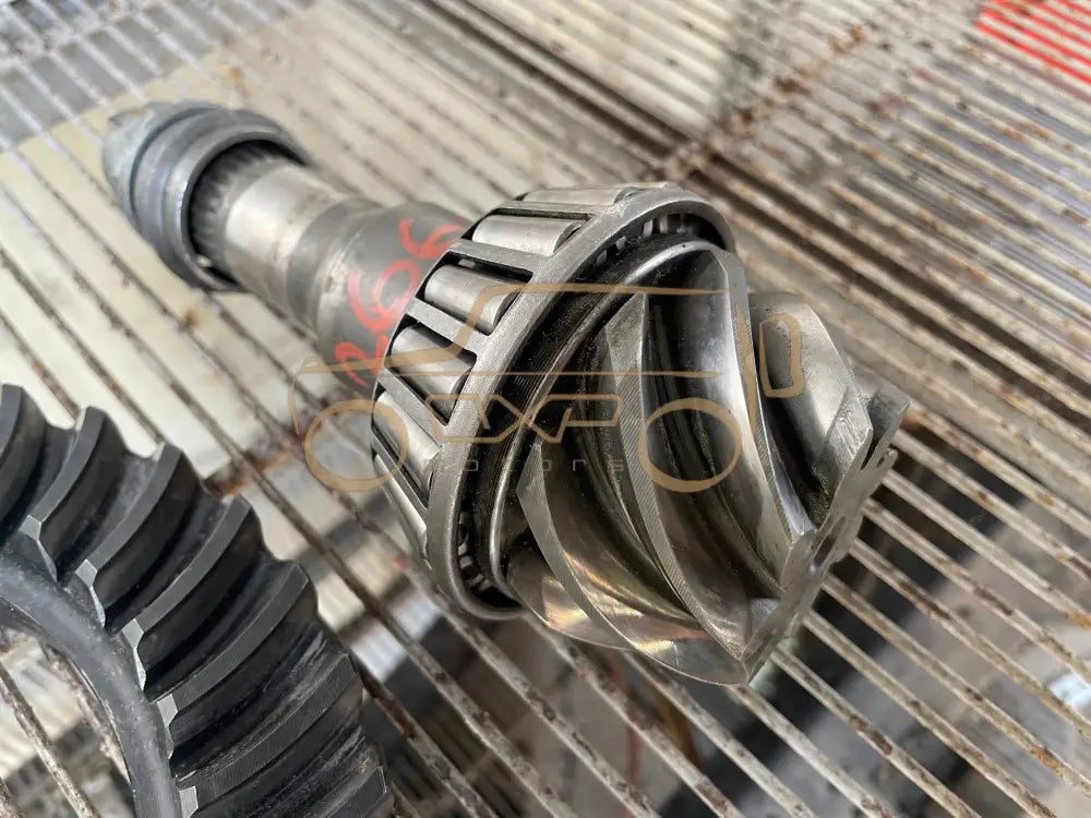Mercedes-Benz G-Class W463 Front ring gear and pinion 35:8