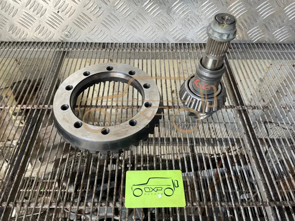 Mercedes-Benz G-Class W463 Front ring gear and pinion 35:8
