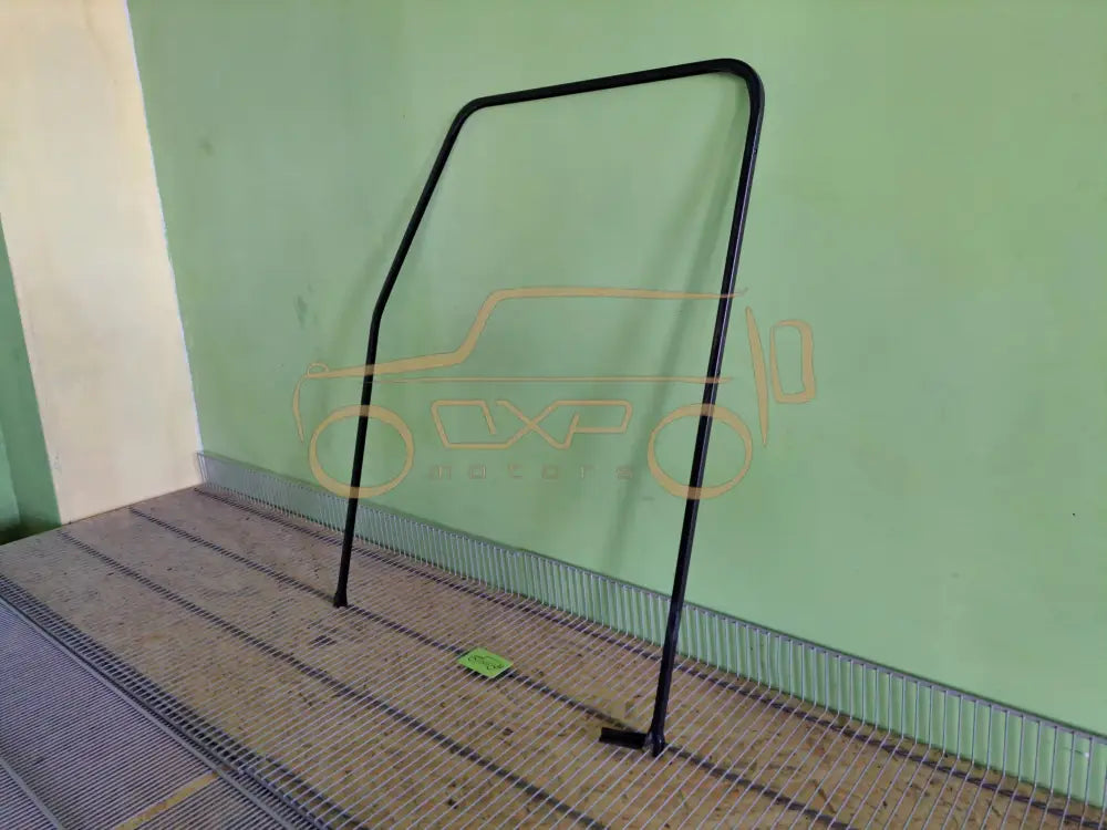 Mercedes-Benz G-Class W463 Front window frame