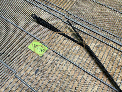 Mercedes-Benz G-Class W463 Front wiper arm
