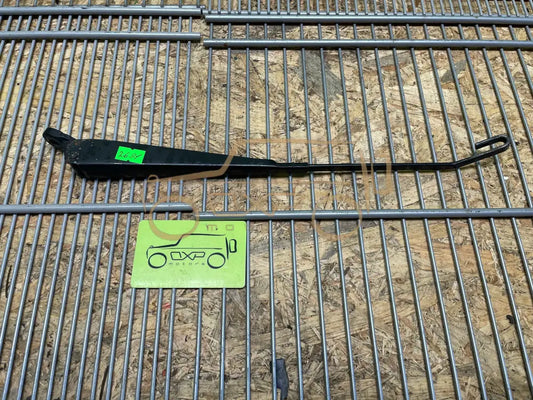 Mercedes-Benz G-Class W463 Front wiper arm