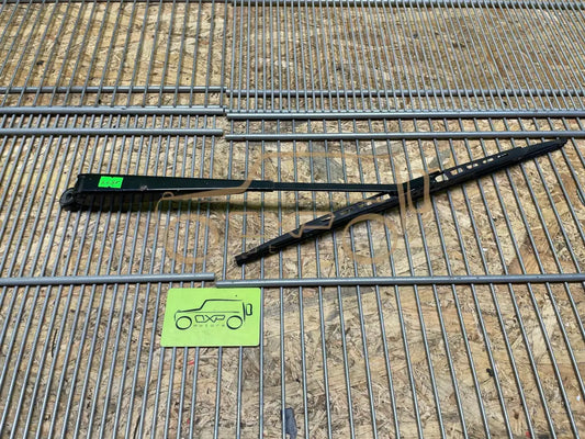 Mercedes-Benz G-Class W463 Front wiper arm
