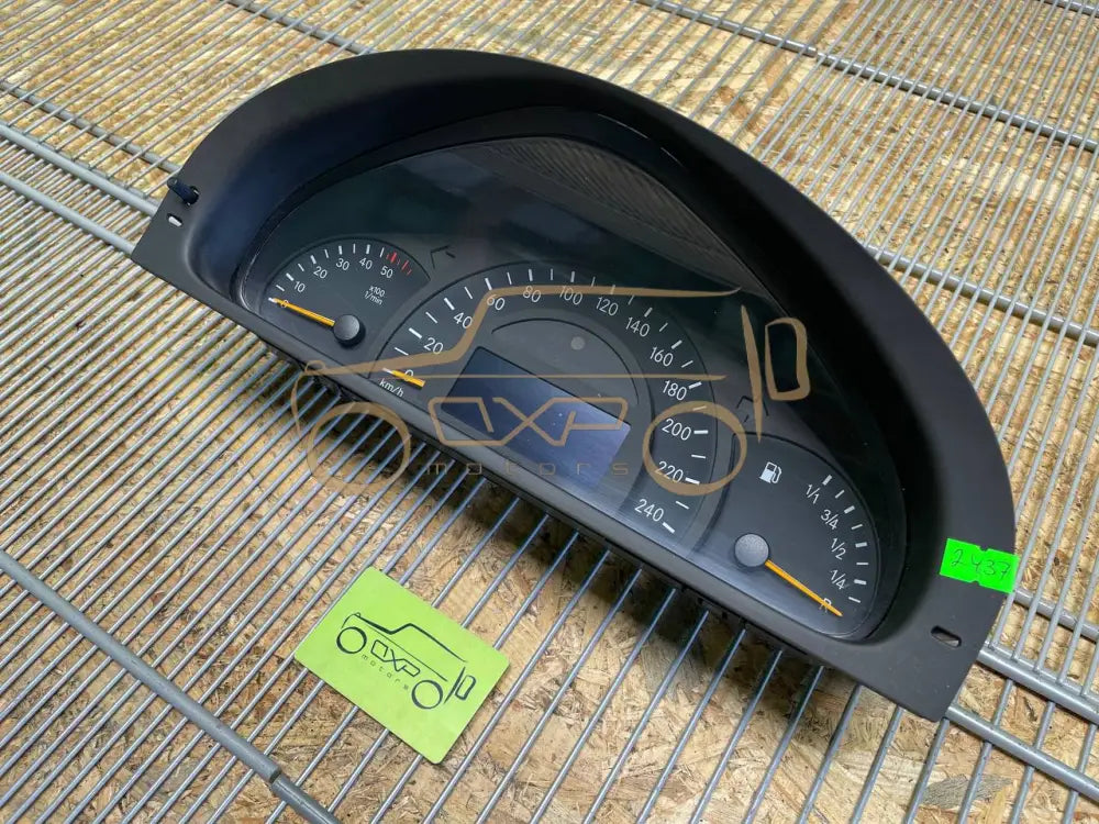 Mercedes-Benz G-Class W463 G270/400 Instrument Cluster
