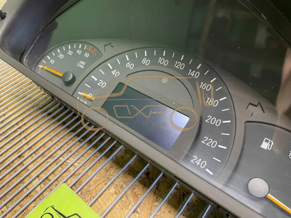 Mercedes-Benz G-Class W463 G270/400 Instrument Cluster