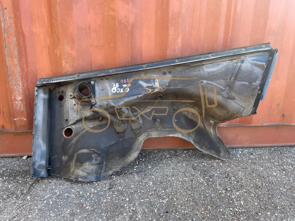 Mercedes-Benz G-Class W463 G300 92. Wheelhouse Panel