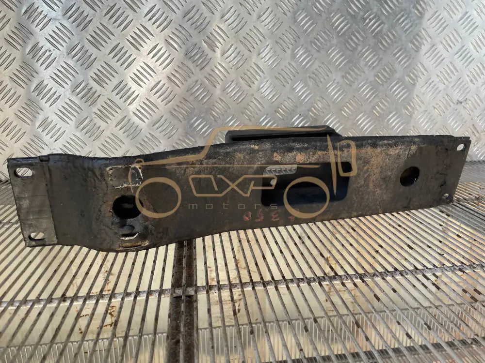Mercedes-Benz G-Class W463 G350 15. Engine Mounting