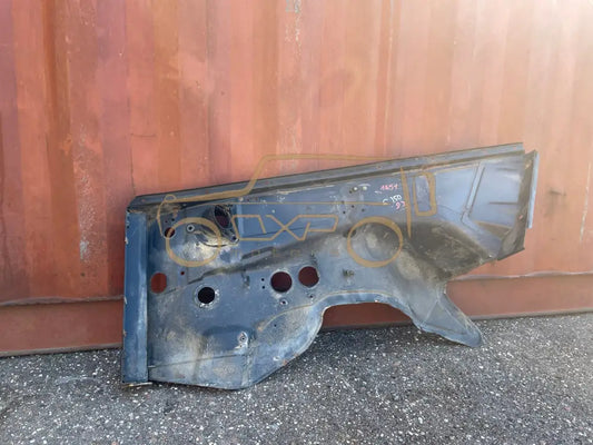 Mercedes-Benz G-Class W463 G350 93. Wheelhouse panel left