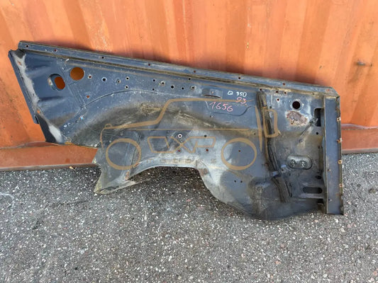 Mercedes-Benz G-Class W463 G350 93. Wheelhouse panel right