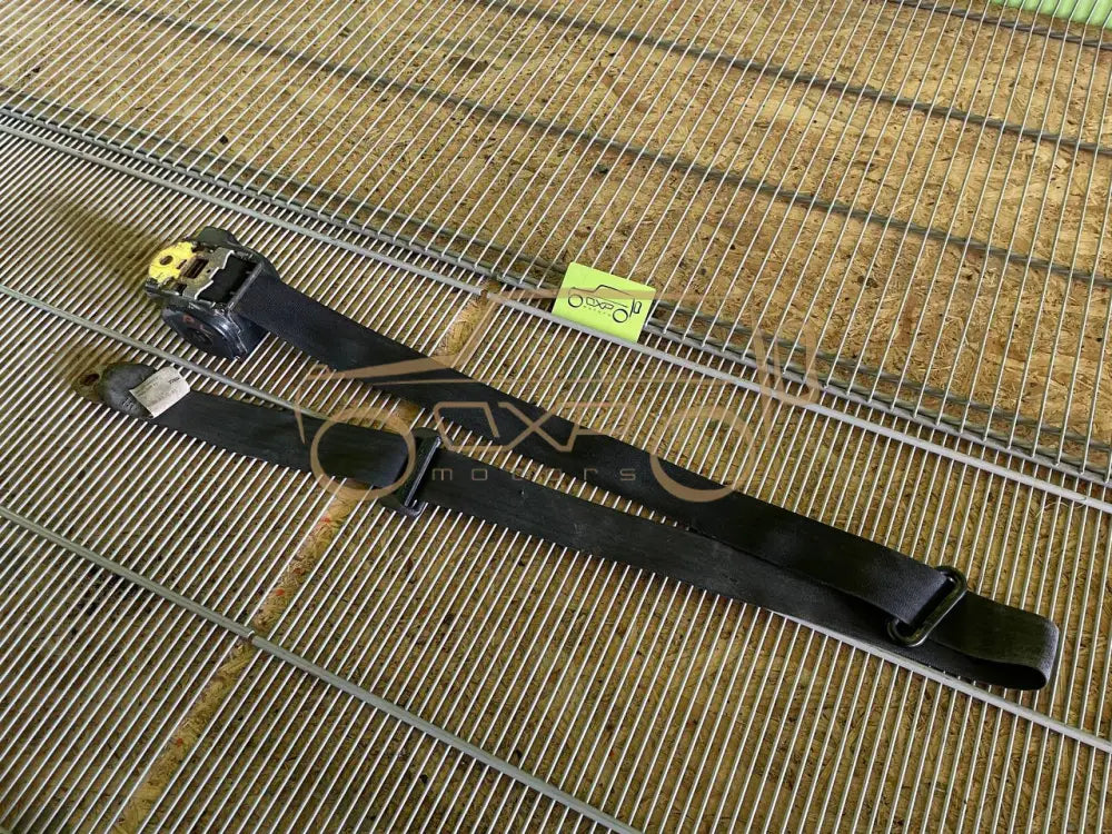Mercedes-Benz G-Class W463 G350 Front Right Seat Belt