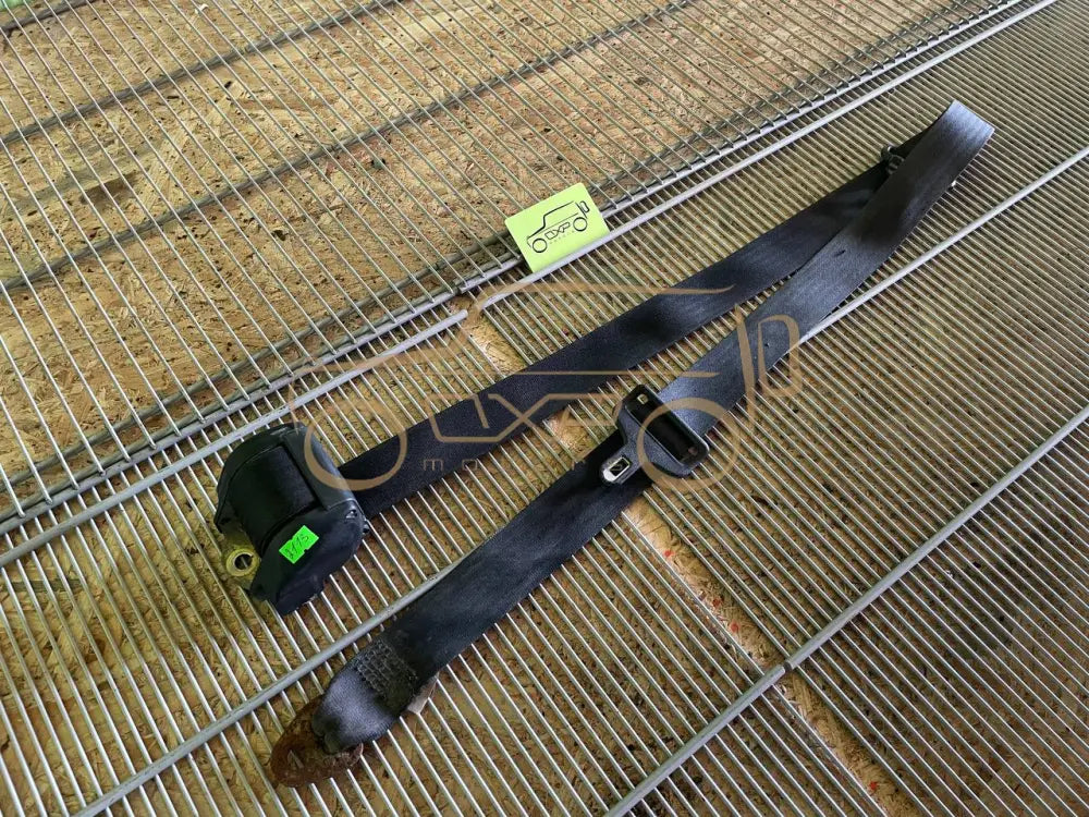 Mercedes-Benz G-Class W463 G350 Front Right Seat Belt
