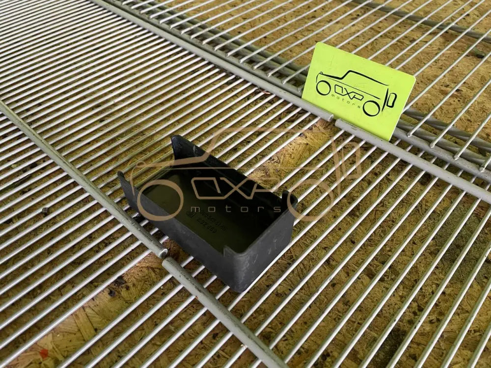 Mercedes-Benz G-Class W463 G350 Relay Cover Lid