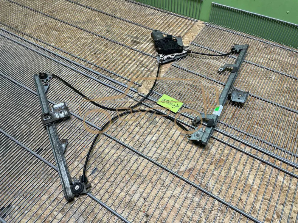 Mercedes-Benz G-Class W463 G400 2000-2006 Front Left Window Regulator