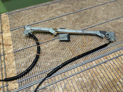 Mercedes-Benz G-Class W463 G400 2000-2006 Front Right Window Regulator