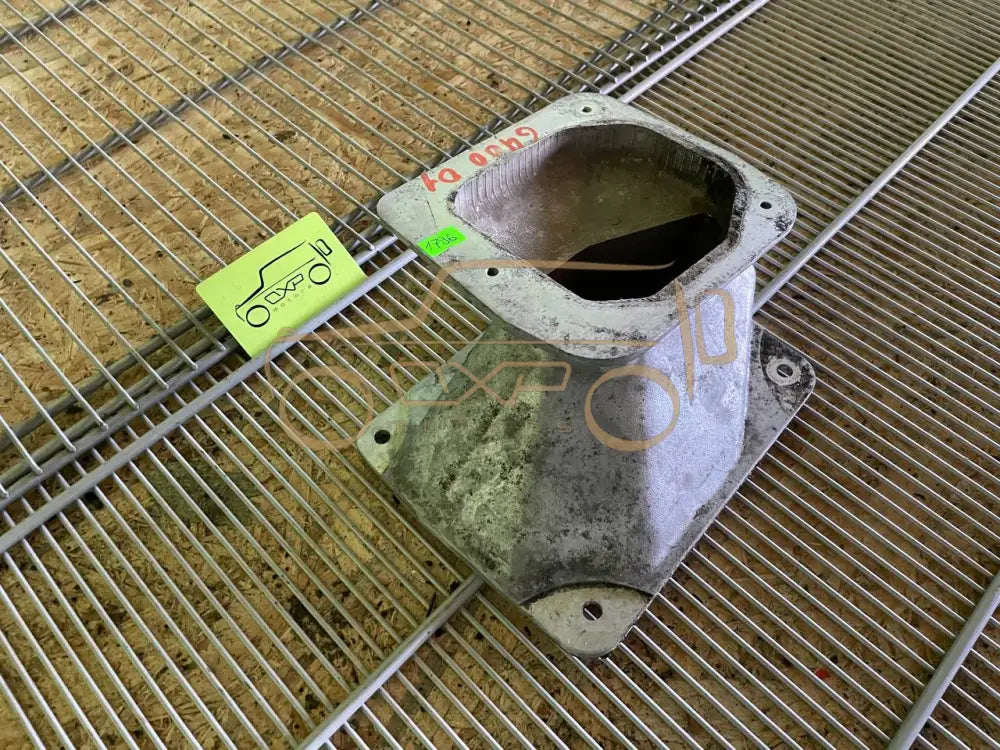 Mercedes-Benz G-Class W463 G400 2001 Gearbox mounting bracket