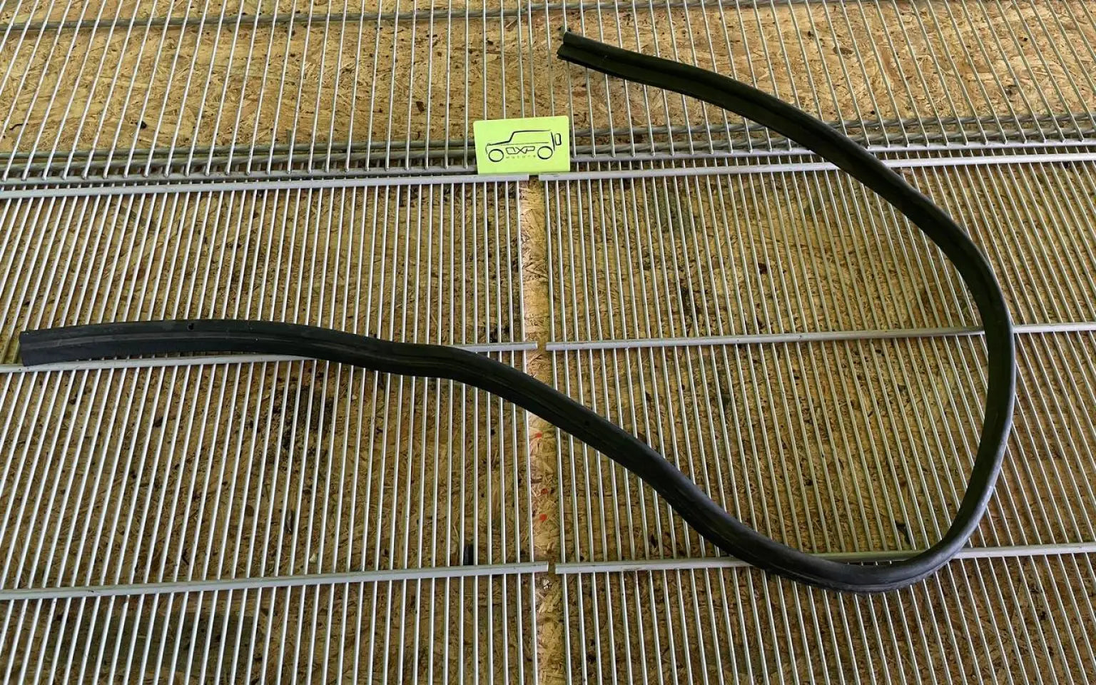 Mercedes-Benz G-Class W463 G400 2003 Engine Hood Seal - engine hood