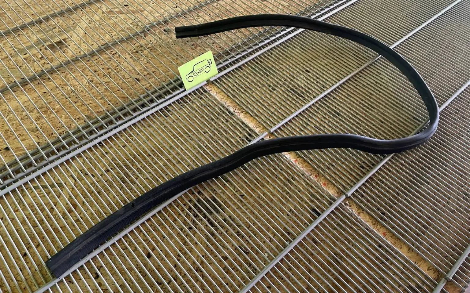 Mercedes-Benz G-Class W463 G400 2003 Engine Hood Seal - engine hood