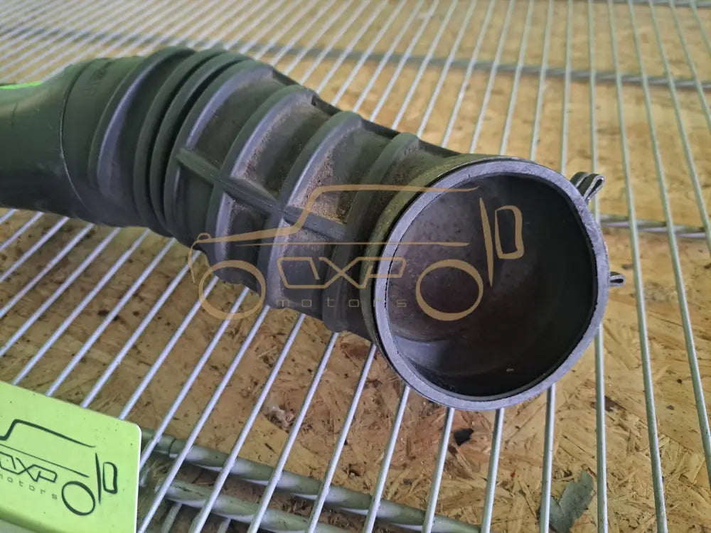 Mercedes-Benz G-Class W463 G400 Air filter hose