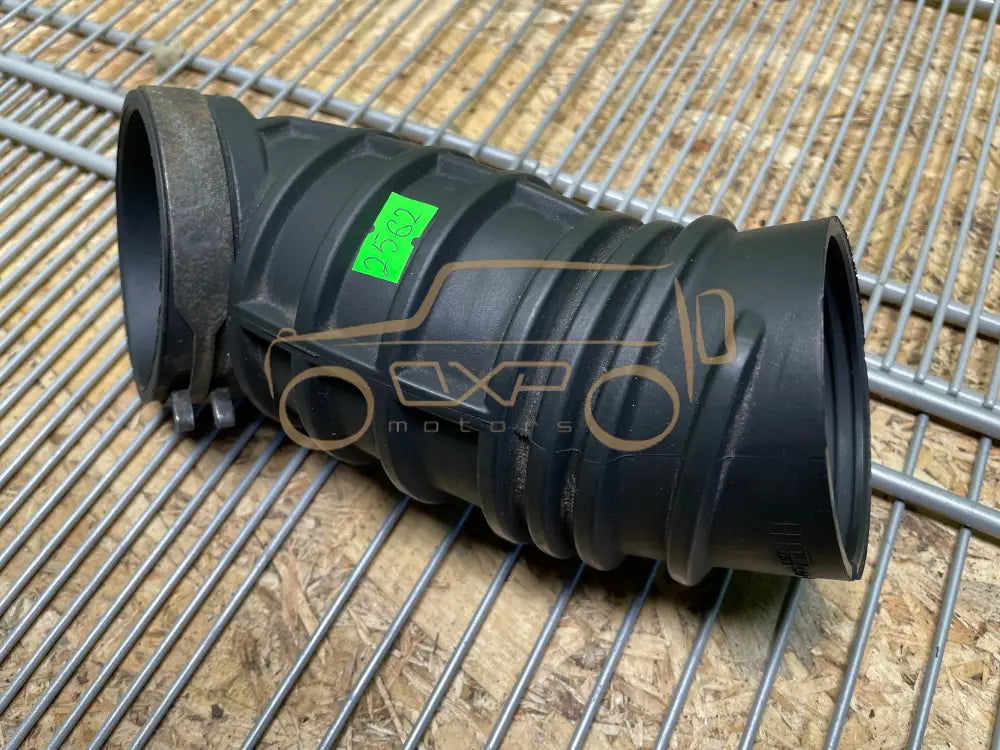 Mercedes-Benz G-Class W463 G400 Air filter hose