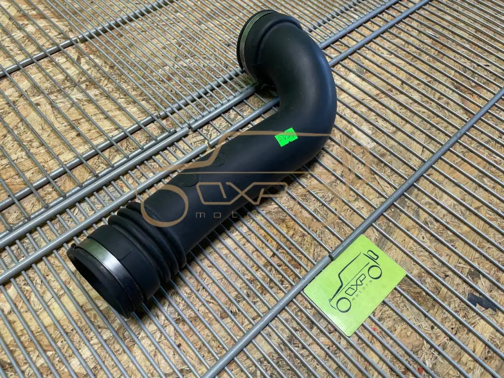 Mercedes-Benz G-Class W463 G400 Air Intake Hose