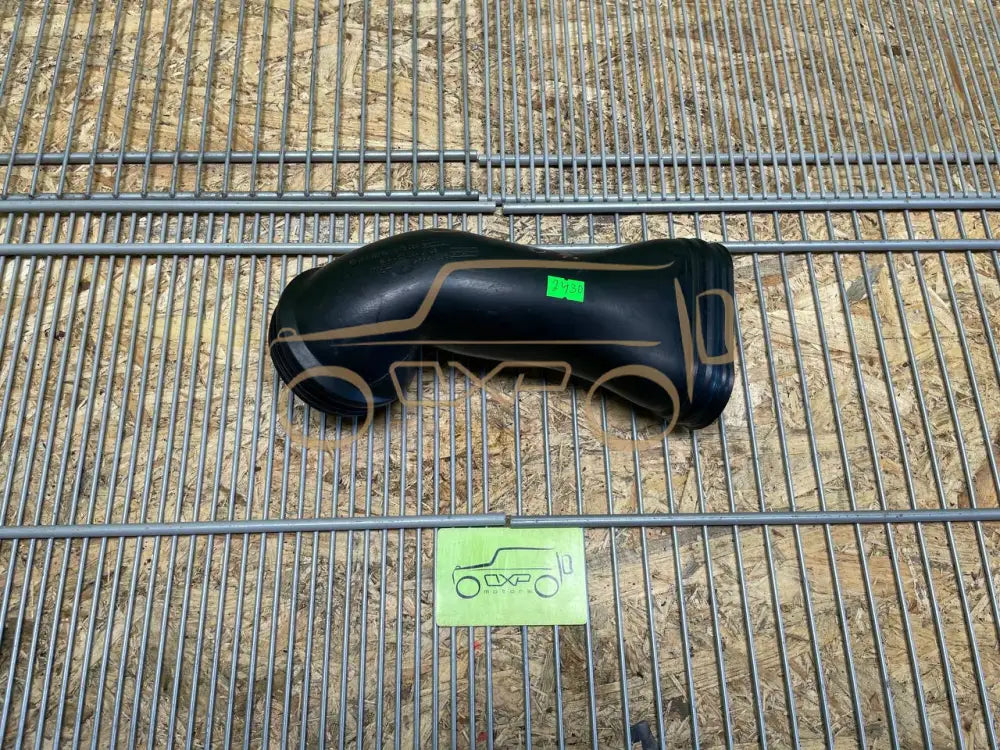 Mercedes-Benz G-Class W463 G400 Air Intake Hose