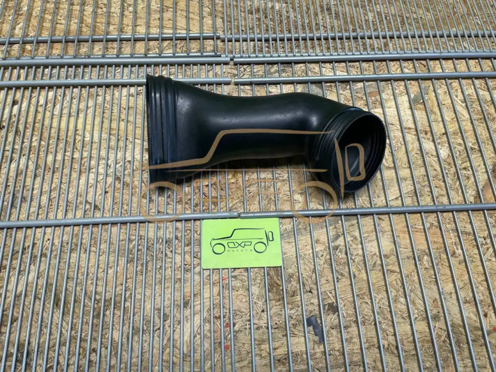Mercedes-Benz G-Class W463 G400 Air Intake Hose