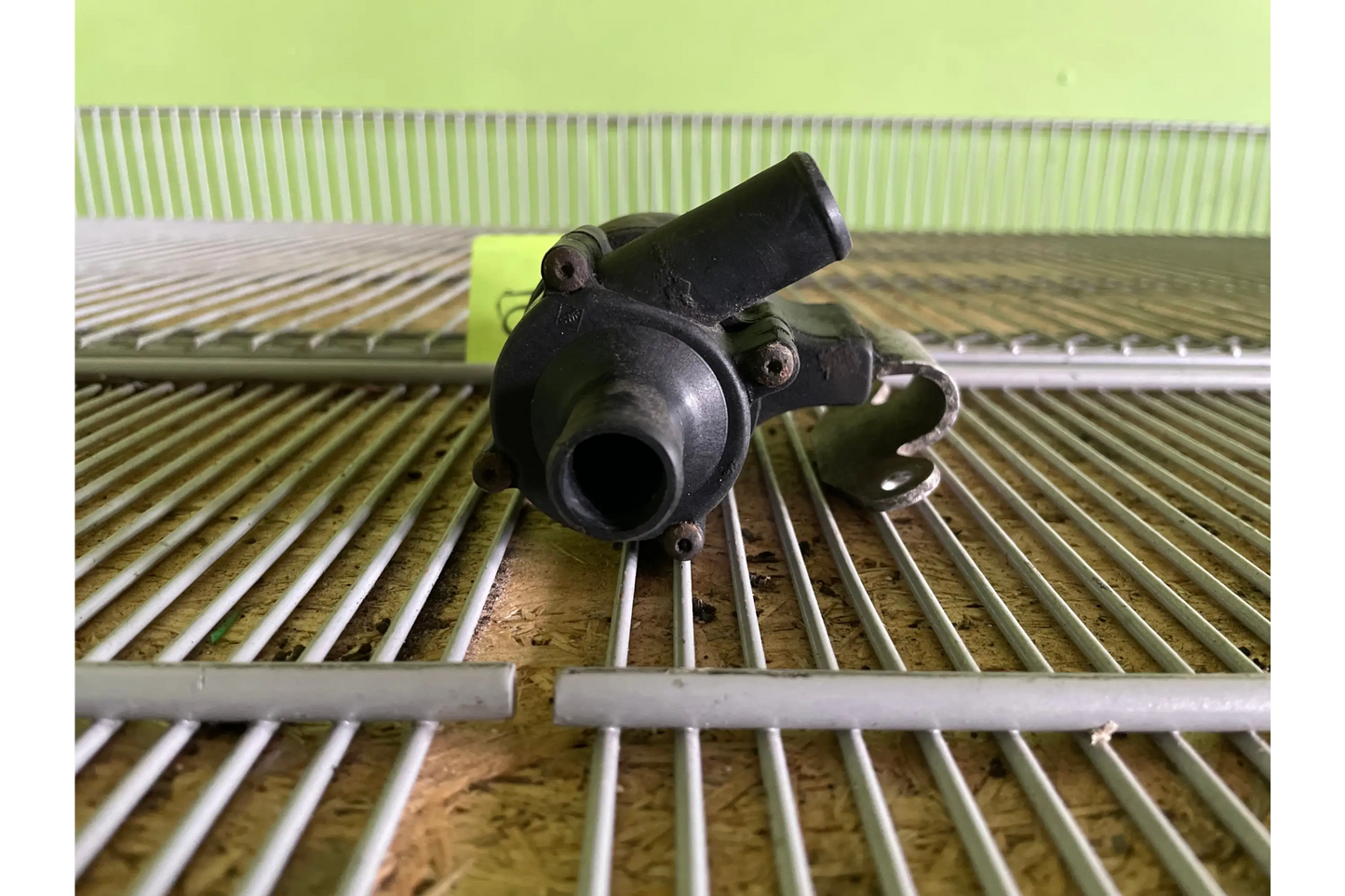 Mercedes-Benz G-Class W463 G400 Scheibenwaschpumpe/Windscreen washer pump - washer pump