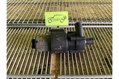 Mercedes-Benz G-Class W463 G400 Scheibenwaschpumpe/Windscreen washer pump - washer pump