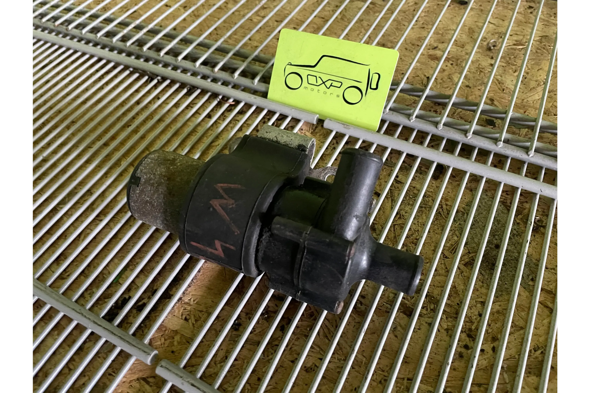 Mercedes-Benz G-Class W463 G400 Scheibenwaschpumpe/Windscreen washer pump - washer pump
