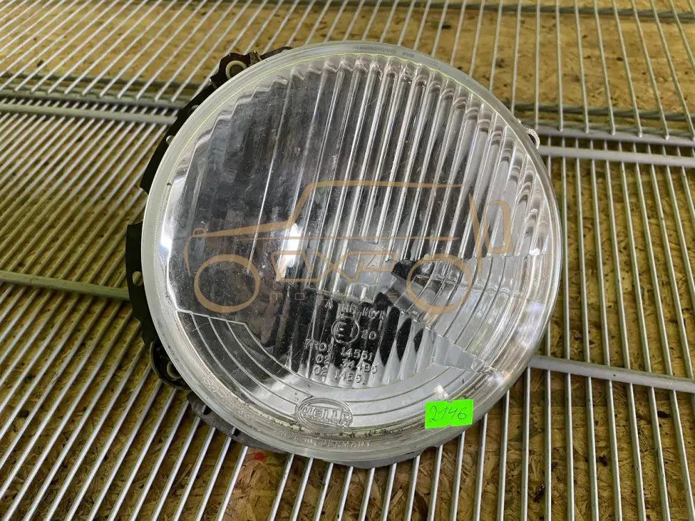 Mercedes-Benz G-Class W463 Headlight