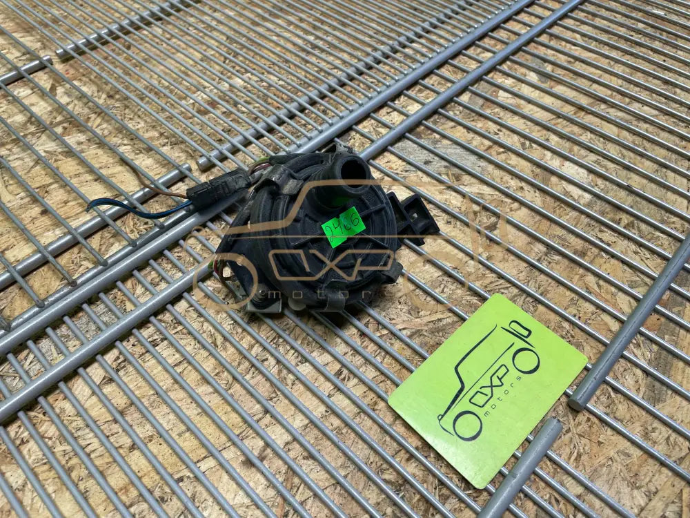 Mercedes-Benz G-Class W463 Heater Valve