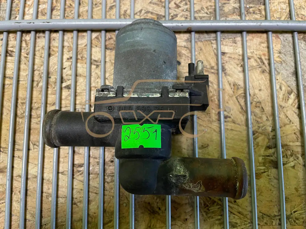 Mercedes-Benz G-Class W463 Heating Valve